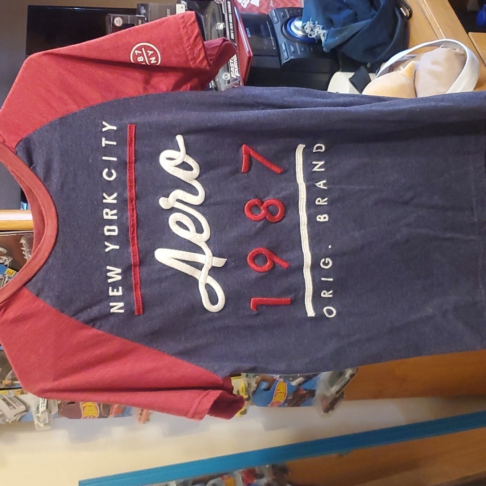 Aeropostale tee